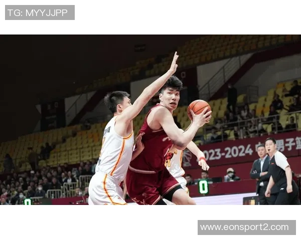 余嘉豪西乙第二战仅出手两次却贡献4分4板助球队迎来赛季首胜