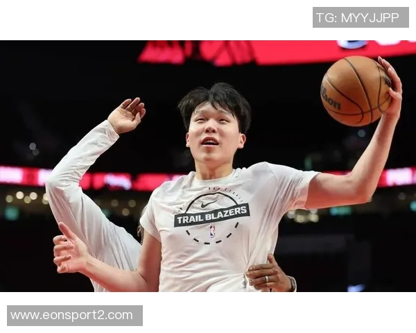 开拓者对阵魔术半场结束杨瀚森连续第五场未能登场 开拓者对阵魔术半场结束杨瀚森连续第五场未能登场