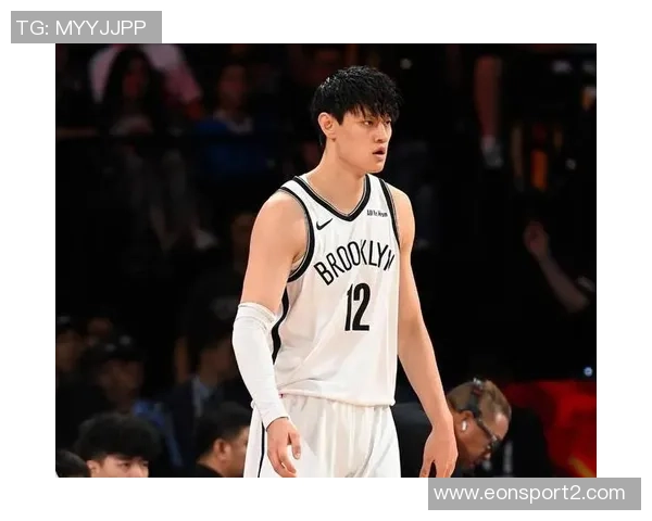 曾凡博向队友请求传球却遭无视队友选择独自进攻引发热议